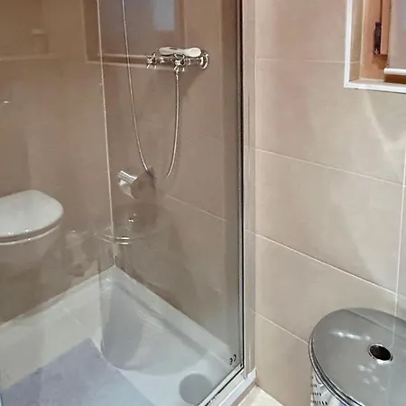 Luxurious Flat With Jacuzzi Sauna Appartamento Schönried