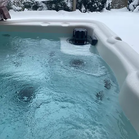 Luxurious Flat With Jacuzzi Sauna *