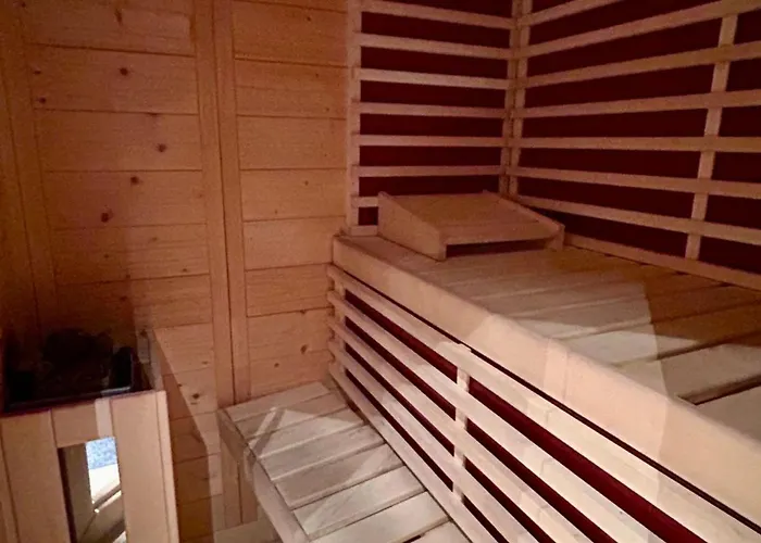 公寓 Luxurious Flat With Jacuzzi Sauna 施康里埃德