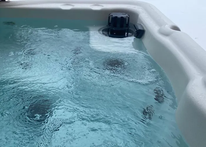 公寓 Luxurious Flat With Jacuzzi Sauna 施康里埃德