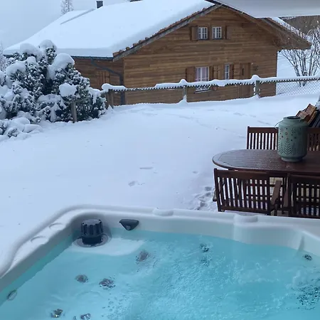 Luxurious Flat With Jacuzzi Sauna * 쉬켄리드