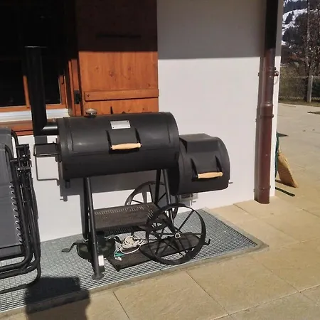 Luxurious Flat With Jacuzzi Sauna 아파트 *