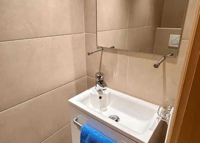 Luxurious Flat With Jacuzzi Sauna شقة