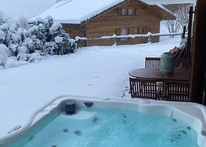 Luxurious Flat With Jacuzzi Sauna شقة *